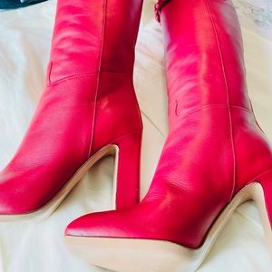 Valentino boots. Excellent Condition.